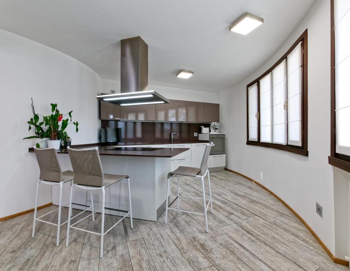 Nifty Intera Villa Con Piscina Relax, Idromassaggio E Sauna Muscletto Eksteriør bilde